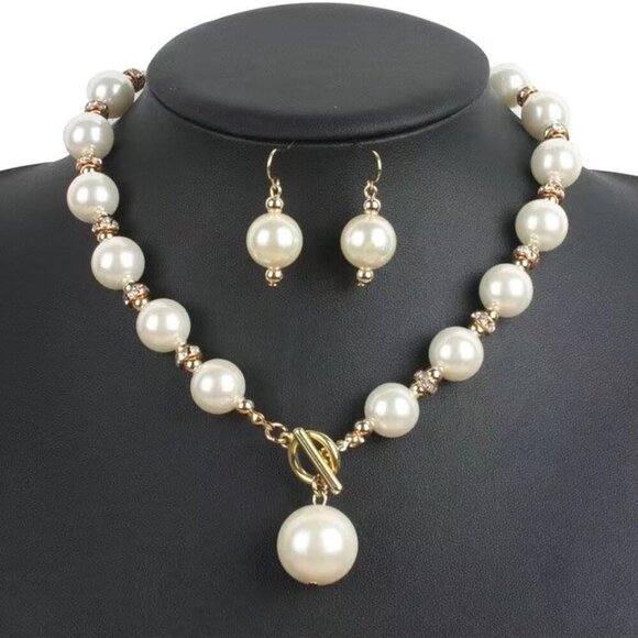 Chunky Pearl Necklace Set for Women Gold Pearl Choker Earrings Jewelry - Picture 6 of 6